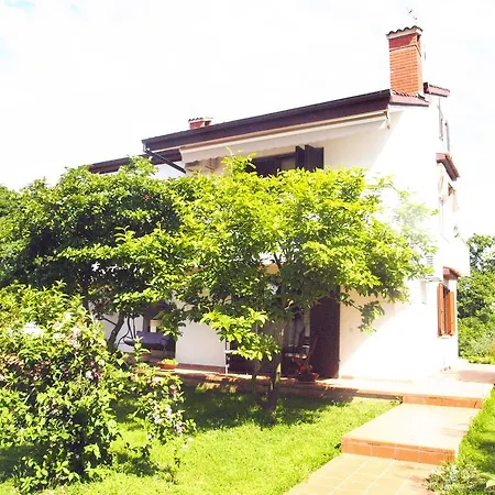 דירה Iva פורץ